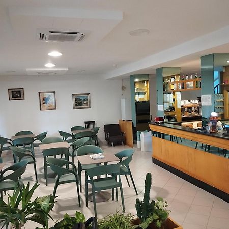 Hotel Irene Riccione Kültér fotó