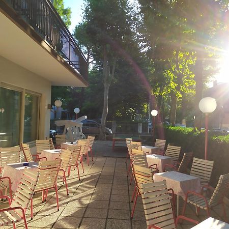 Hotel Irene Riccione Kültér fotó